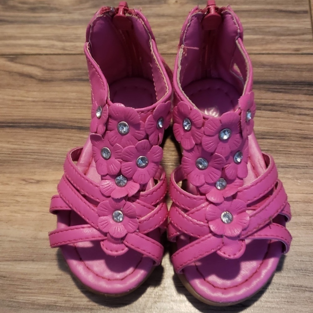 Baby Girl Beauty & Max Shoes Pink Sandals Flower Detail Size 2